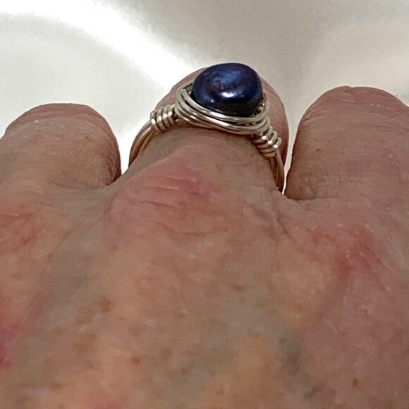 Genuine Black Pearl Ring Silver Tone Copper Wire & Black Pearl Order To Fit - Picture 5 of 8